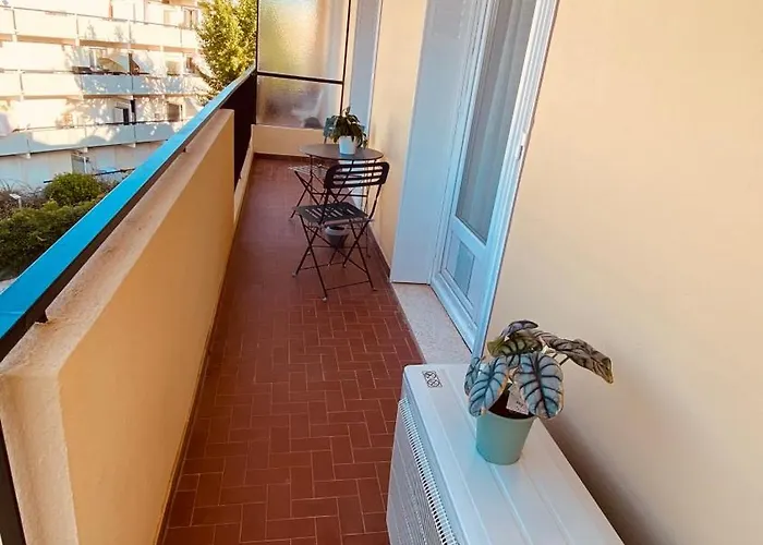 Joli 3pieces Refait A Neuf Et Tres Bien Situe Apartment Cannes